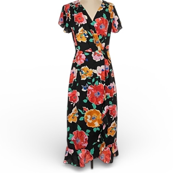 Who What Wear Dresses & Skirts - Who What Wear - Floral & Ruffled Wrap Dress - Size Medium